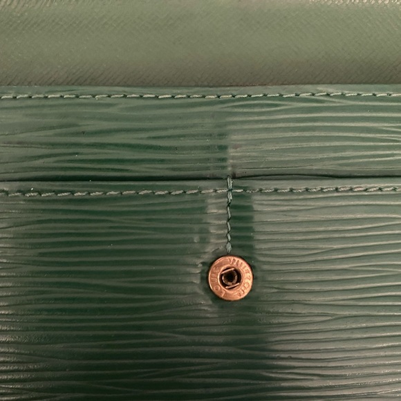 Louis Vuttion Green Epi leather Sarah wallet - Picture 6 of 14